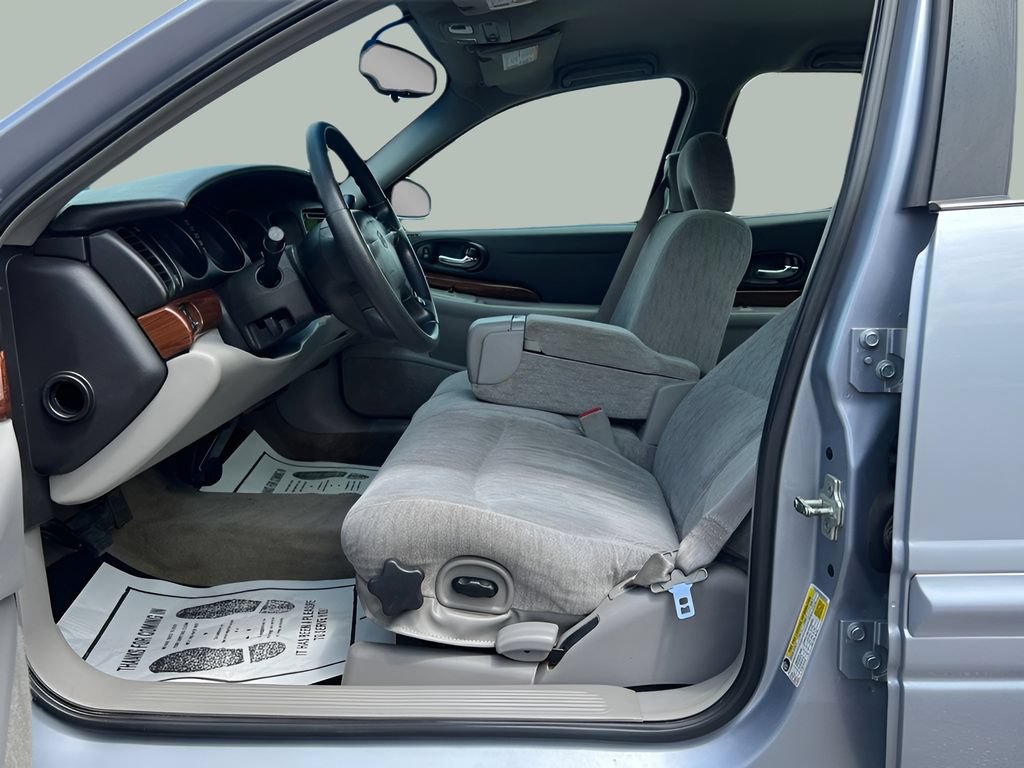 Used 2005 Buick Le Sabre Custom w/ Wheel And Sound Package FWD image 11