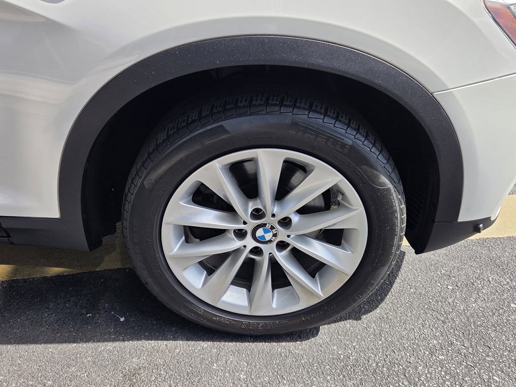 Used 2017 BMW X3 xDrive28i AWD/4WD image 12