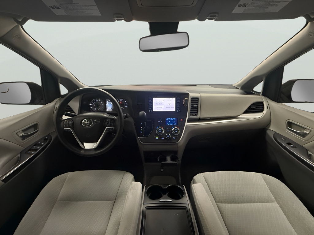 Used 2020 Toyota Sienna LE FWD image 18