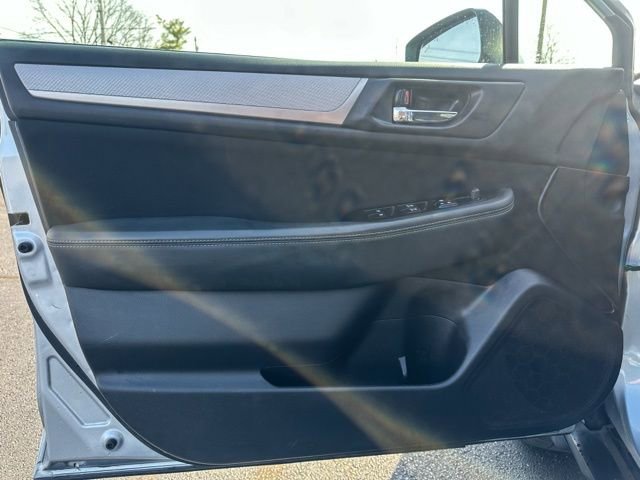 Used 2016 Subaru Outback 2.5i Premium image 14