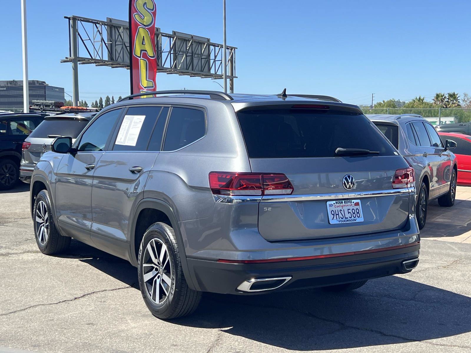 Certified 2023 Volkswagen Atlas SE FWD image 3