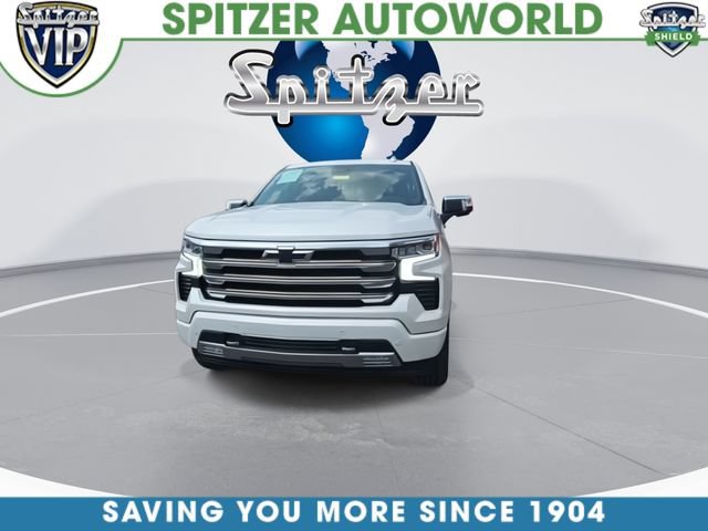 Used 2022 Chevrolet Silverado 1500 High Country w/ Technology Package AWD/4WD image 5