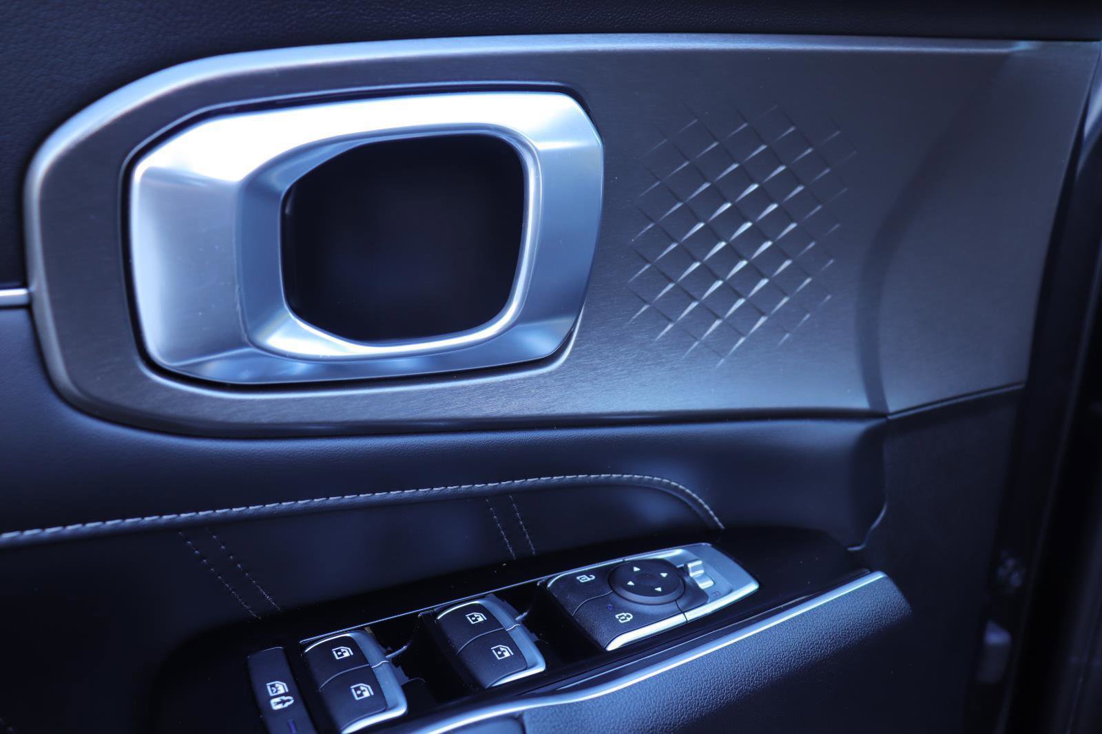 Used 2021 Kia Sorento SX image 26