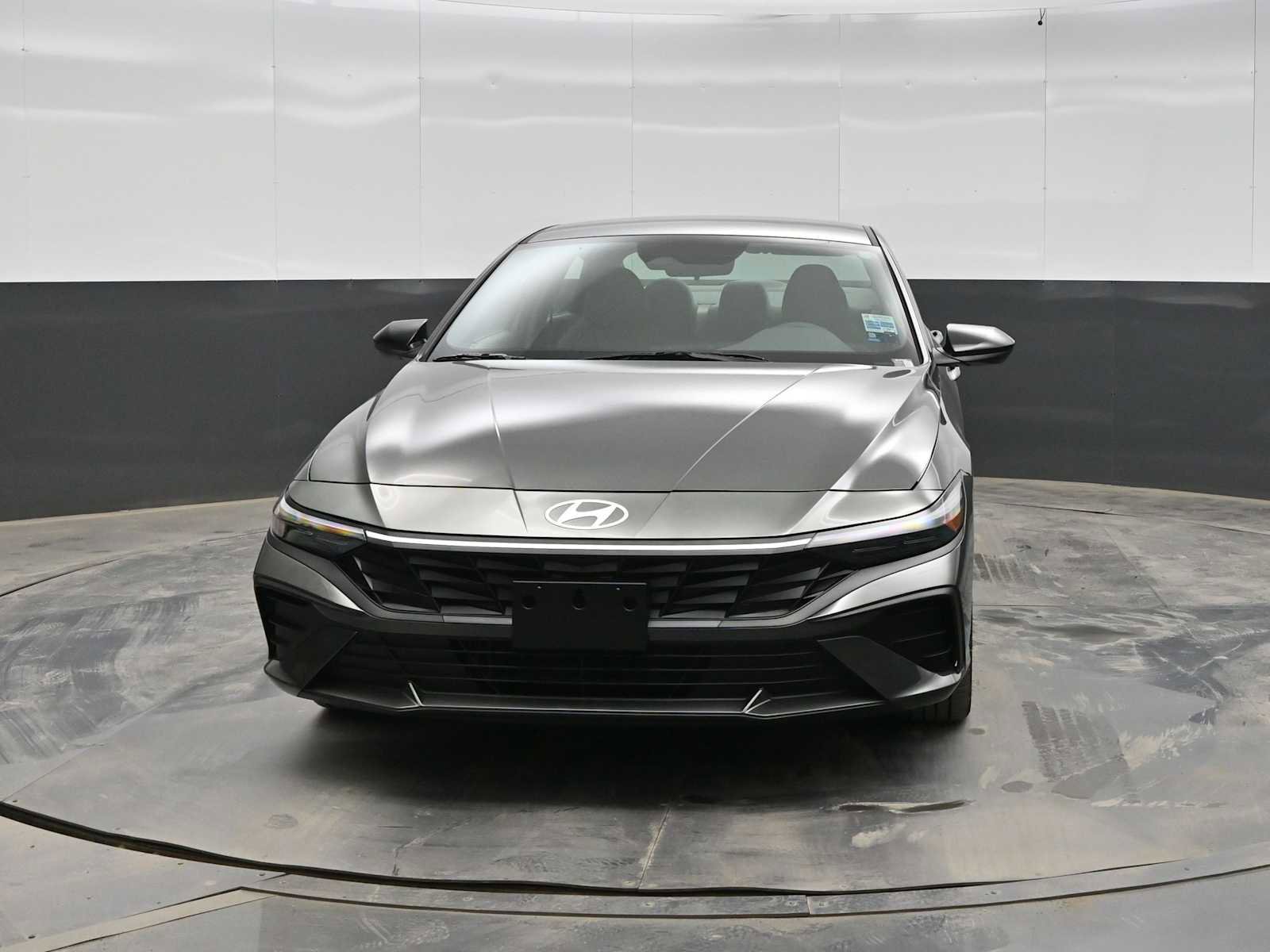 New 2026 Hyundai Elantra Sport image 3