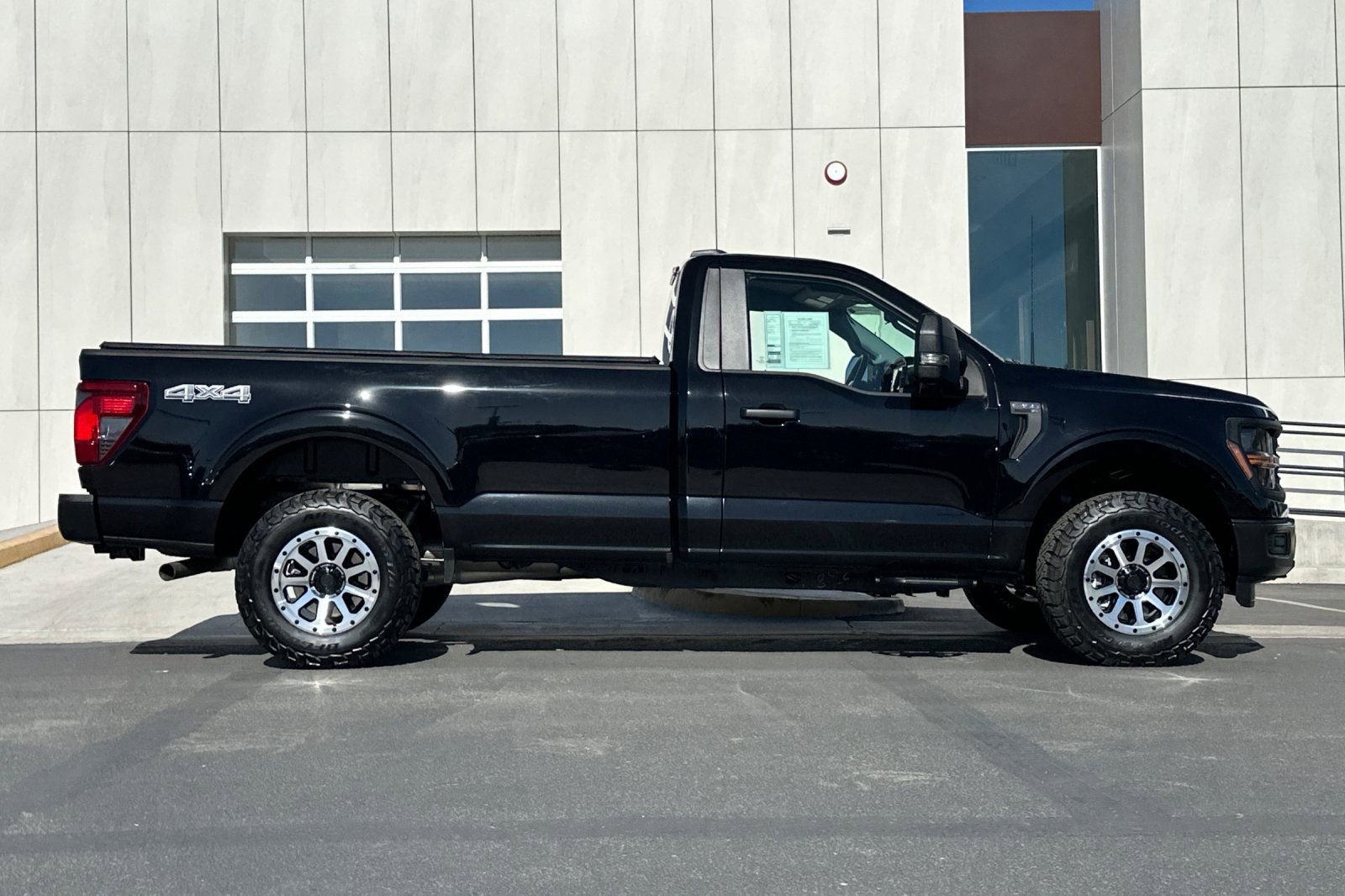 Used 2025 Ford F150 XL image 2