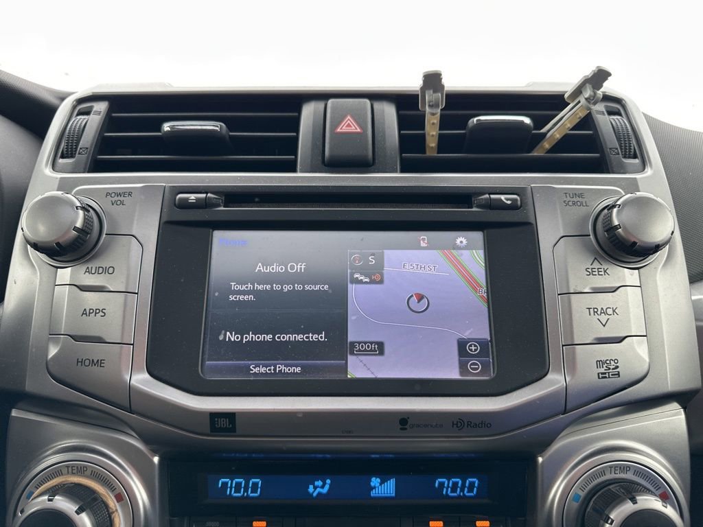 Used 2015 Toyota 4Runner Limited image 22