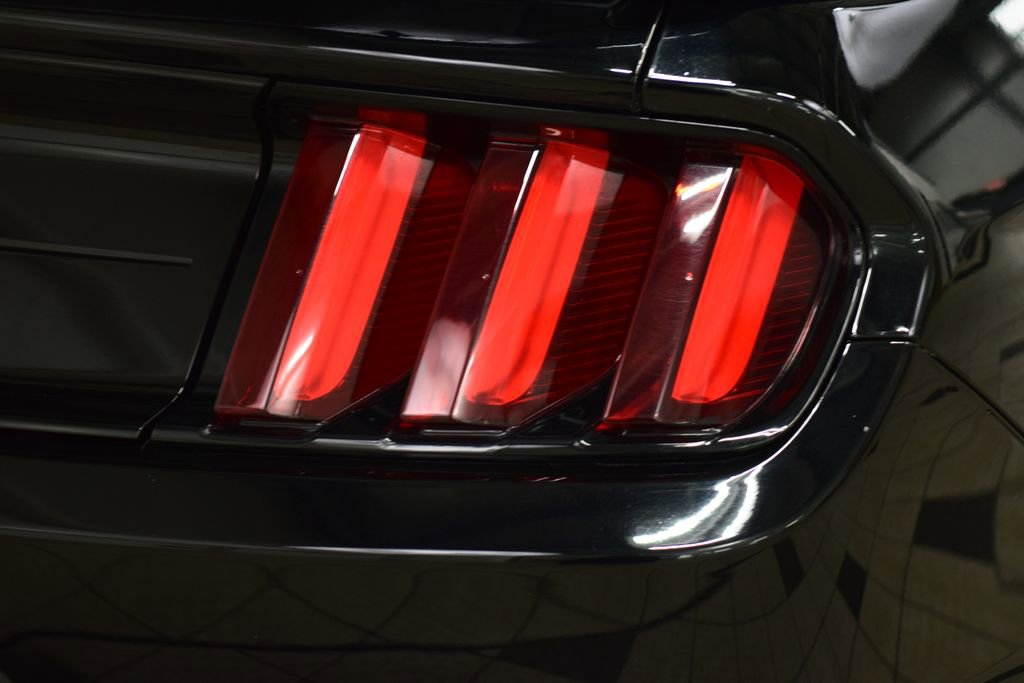 Used 2020 Ford Mustang Shelby GT350 w/ Technology Package image 22