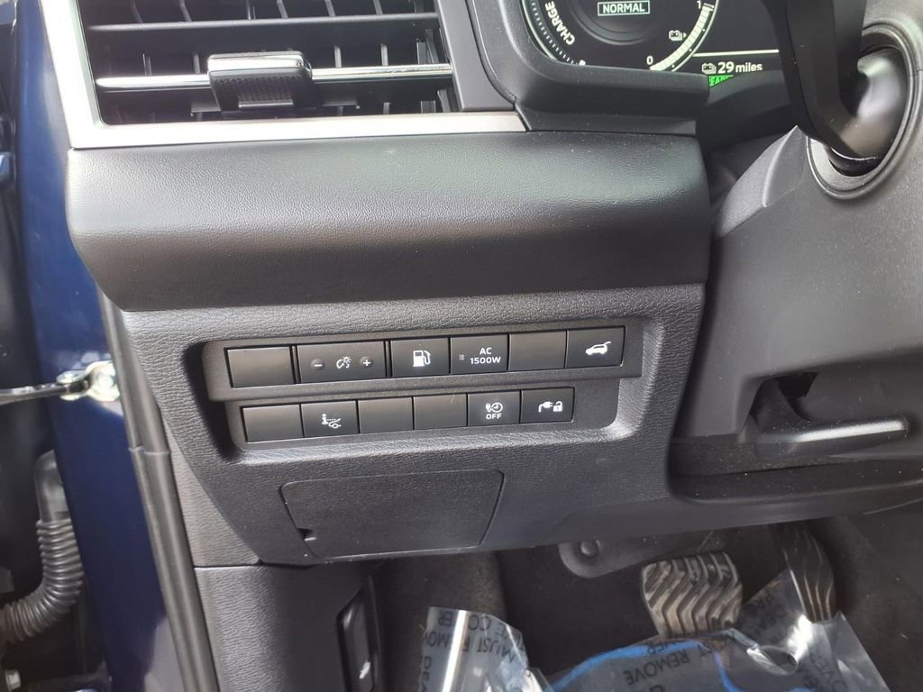 Used 2023 Mitsubishi Outlander SEL image 14