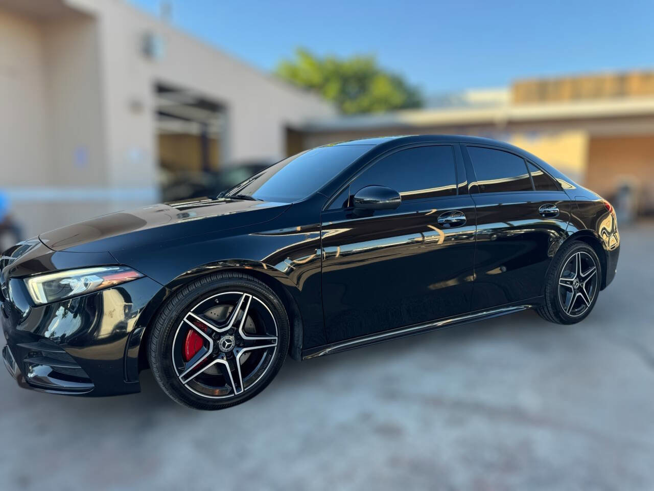 Used 2019 Mercedes-Benz A 220 w/ AMG Line image 3