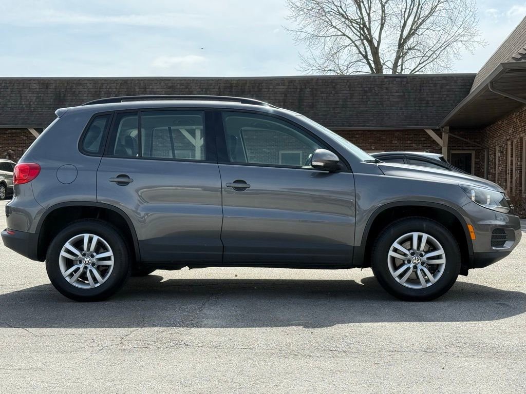 Used 2017 Volkswagen Tiguan S FWD image 6