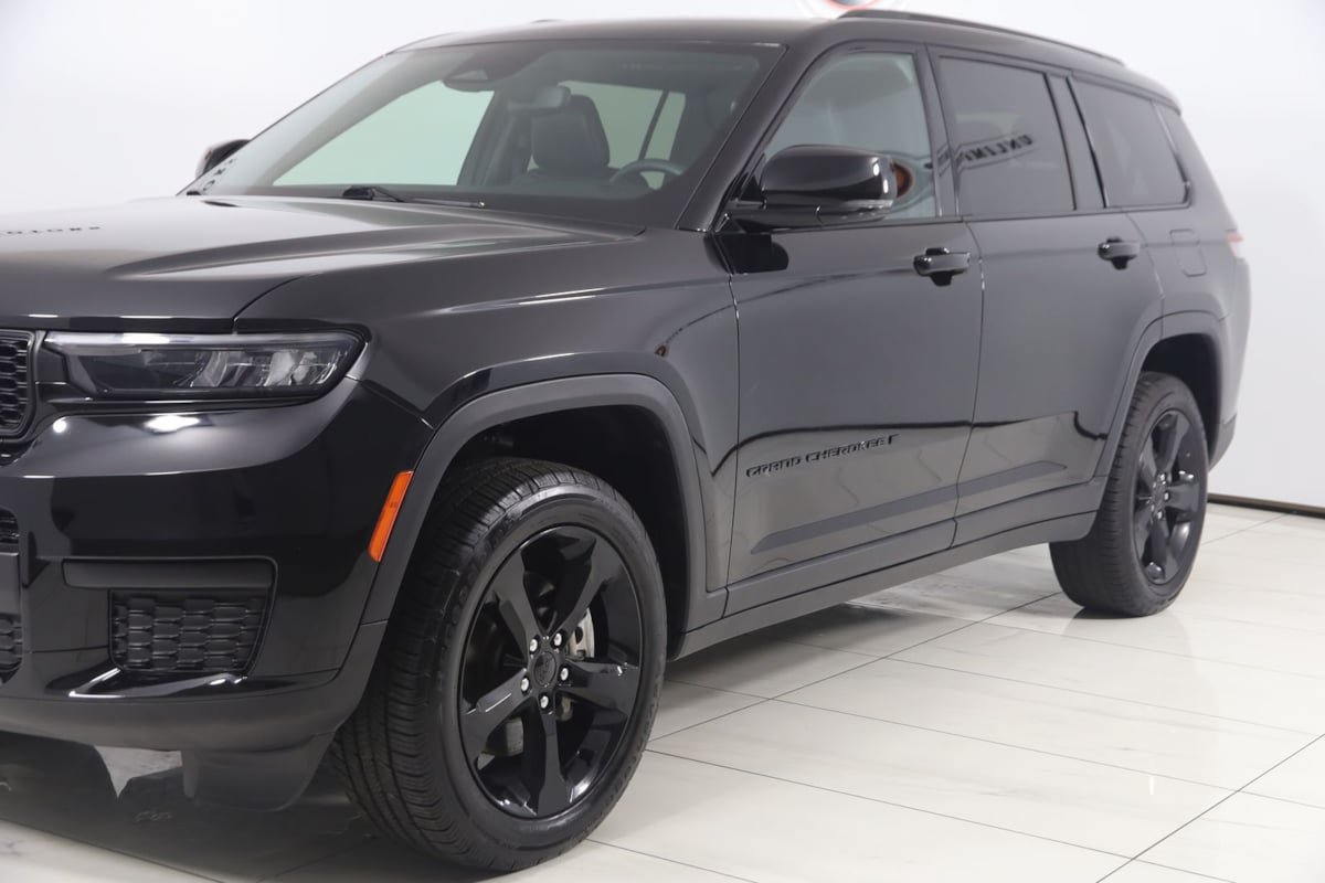Used 2024 Jeep Grand Cherokee L Altitude AWD/4WD image 50