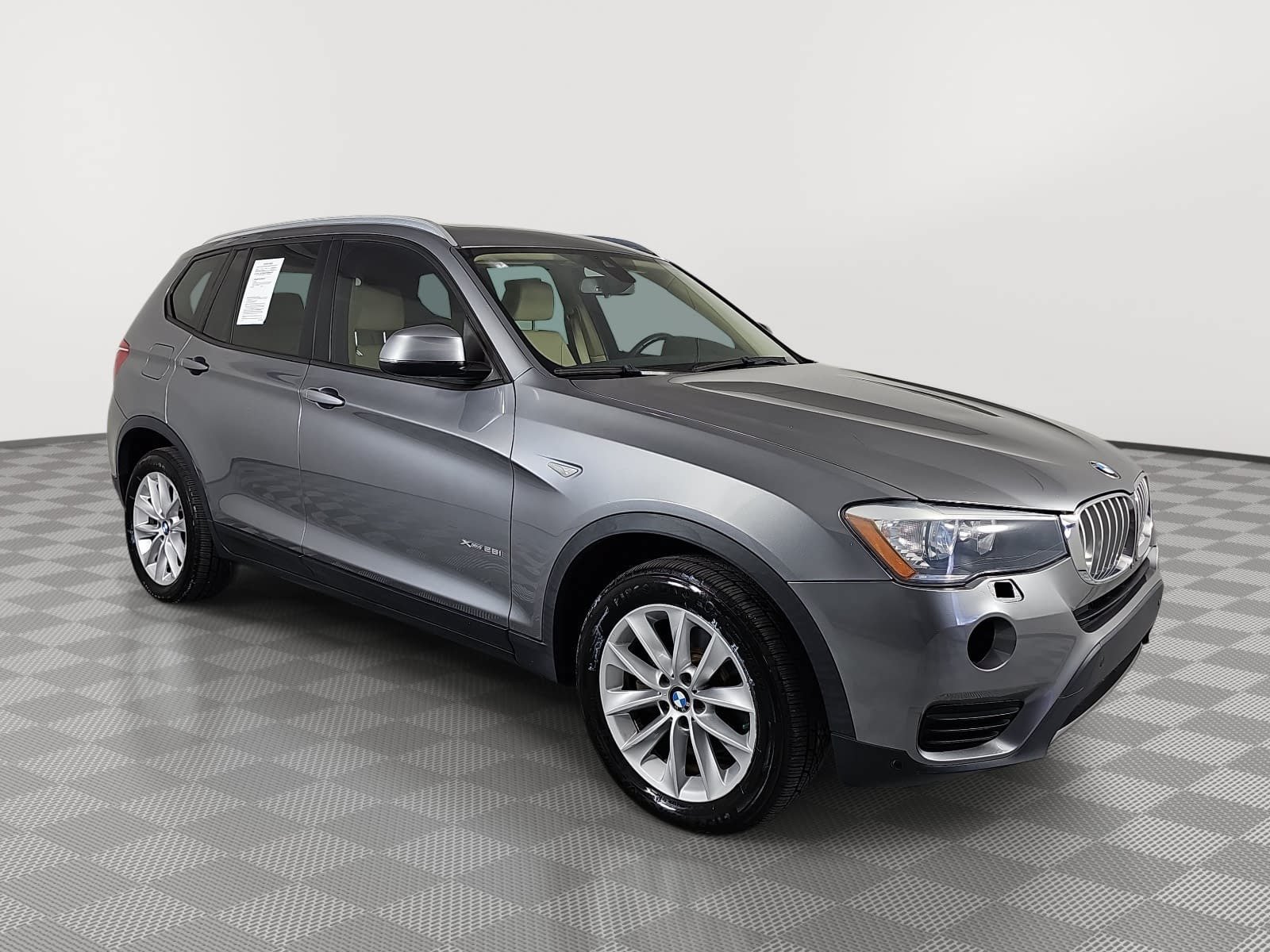 Used 2016 BMW X3 xDrive28i AWD/4WD image 2