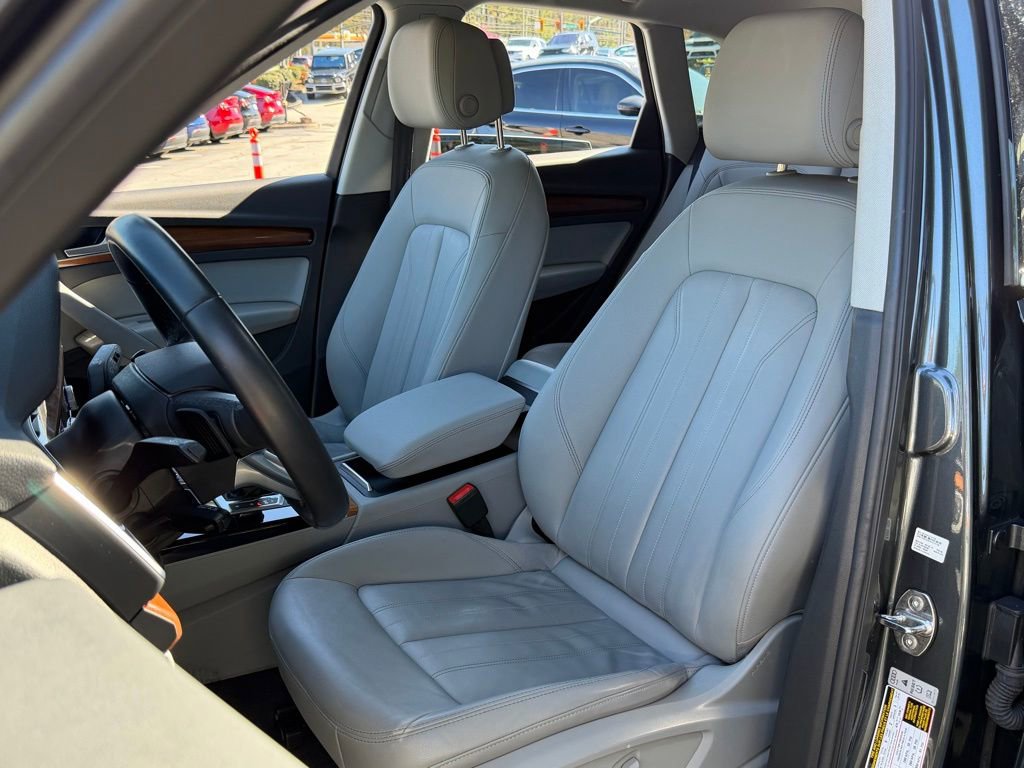 Used 2022 Audi Q5 2.0T Premium image 26
