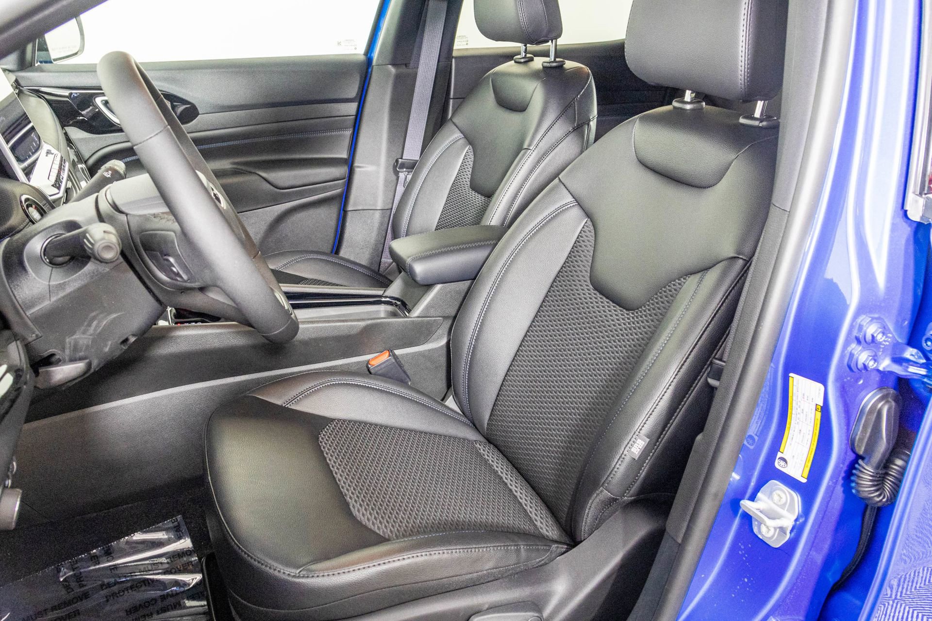 New 2026 Jeep Compass Latitude image 21