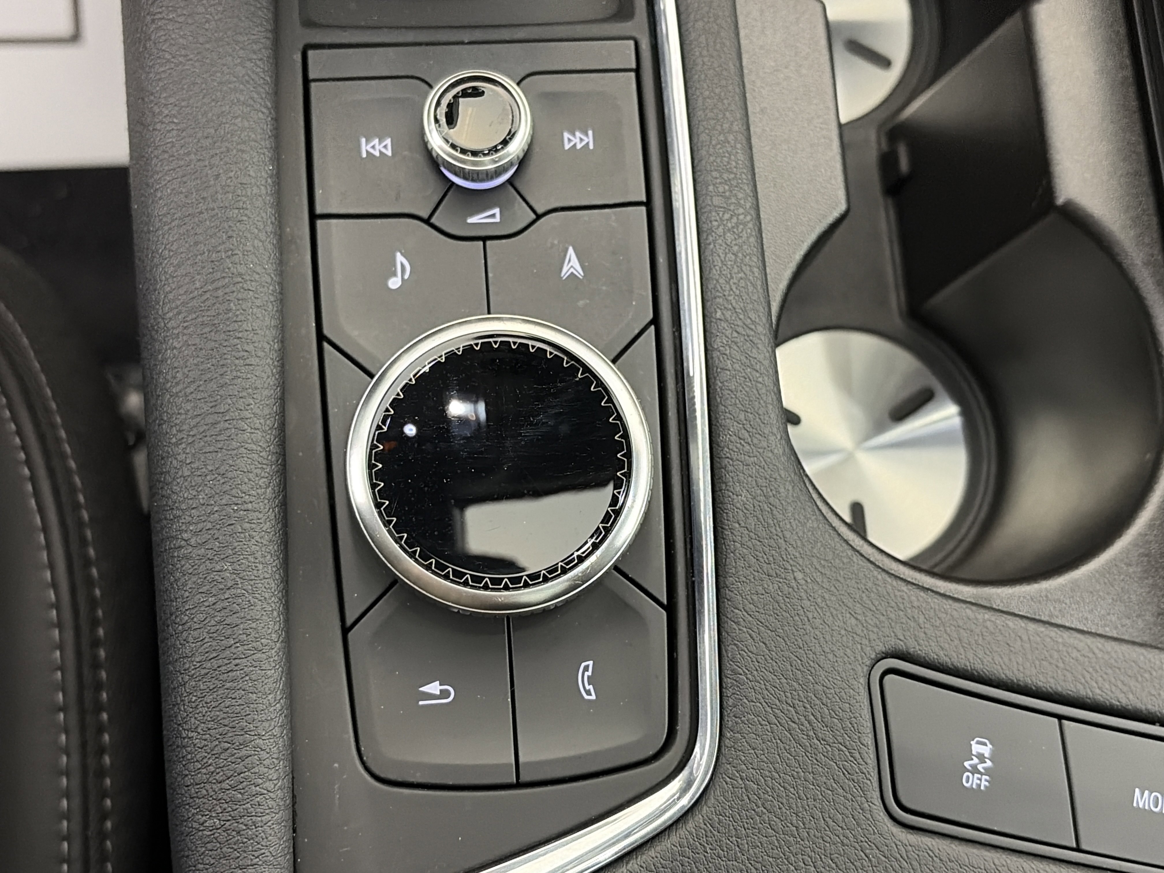 Certified 2024 Cadillac XT6 Premium Luxury w/ LPO, Floor Liner Package image 27