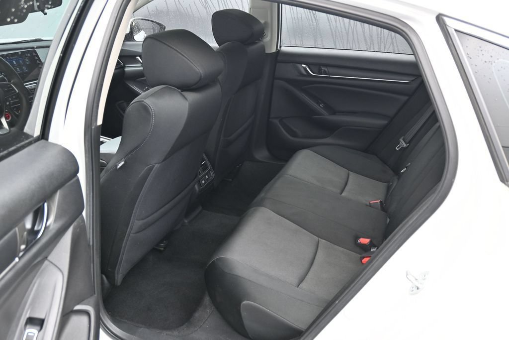 Used 2021 Honda Accord EX image 18