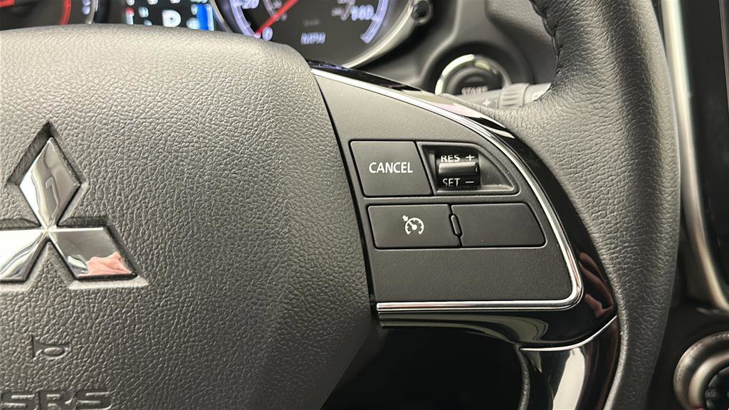 Used 2025 Mitsubishi Outlander Sport SE AWD/4WD image 19