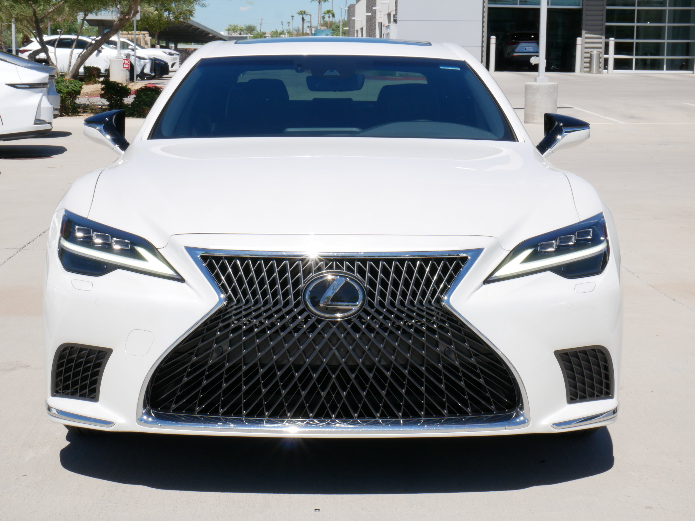 Used 2022 Lexus LS 500 w/ Accessory Package (Z1) RWD image 19