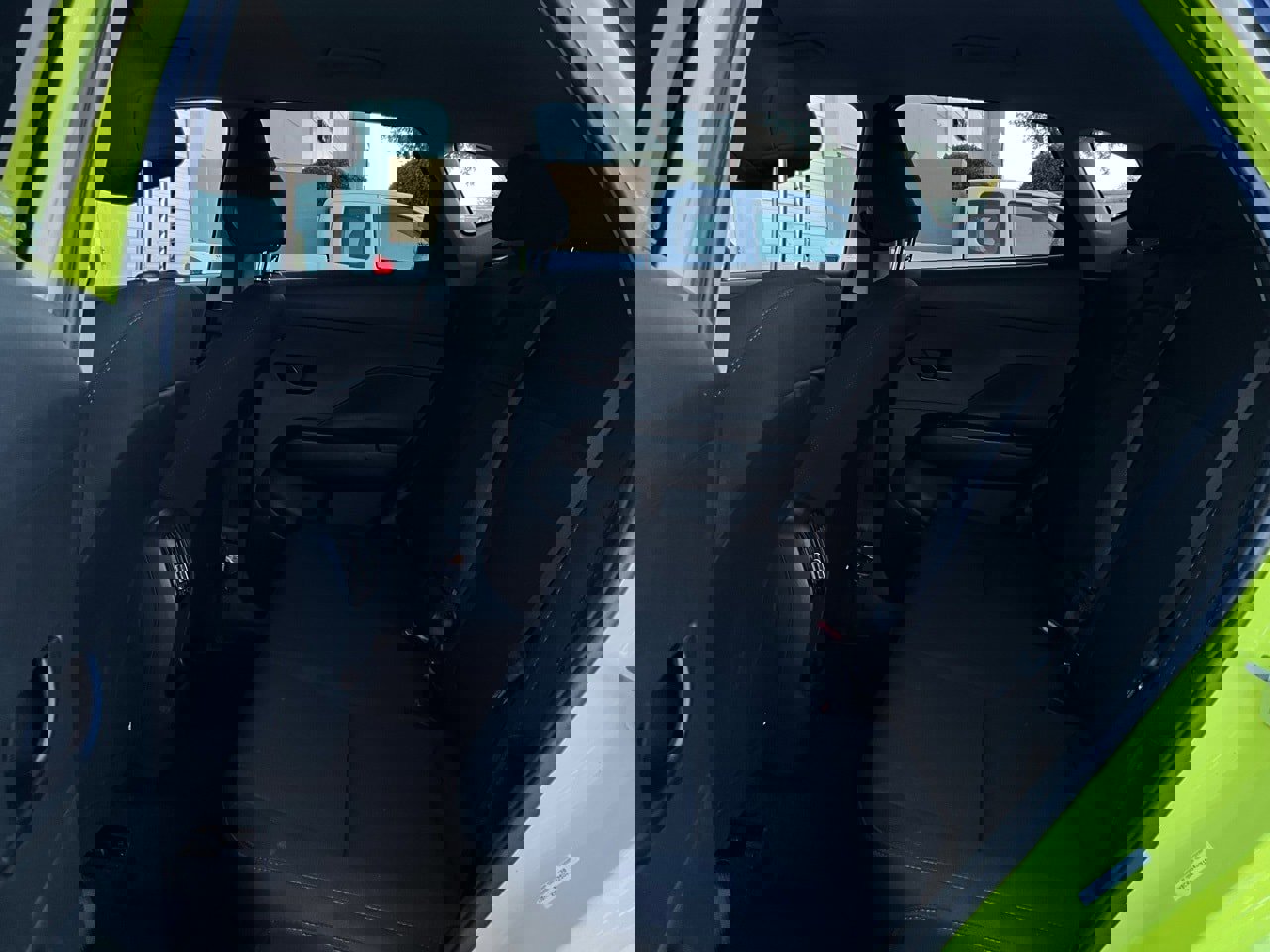 Used 2025 Hyundai Kona SEL image 12