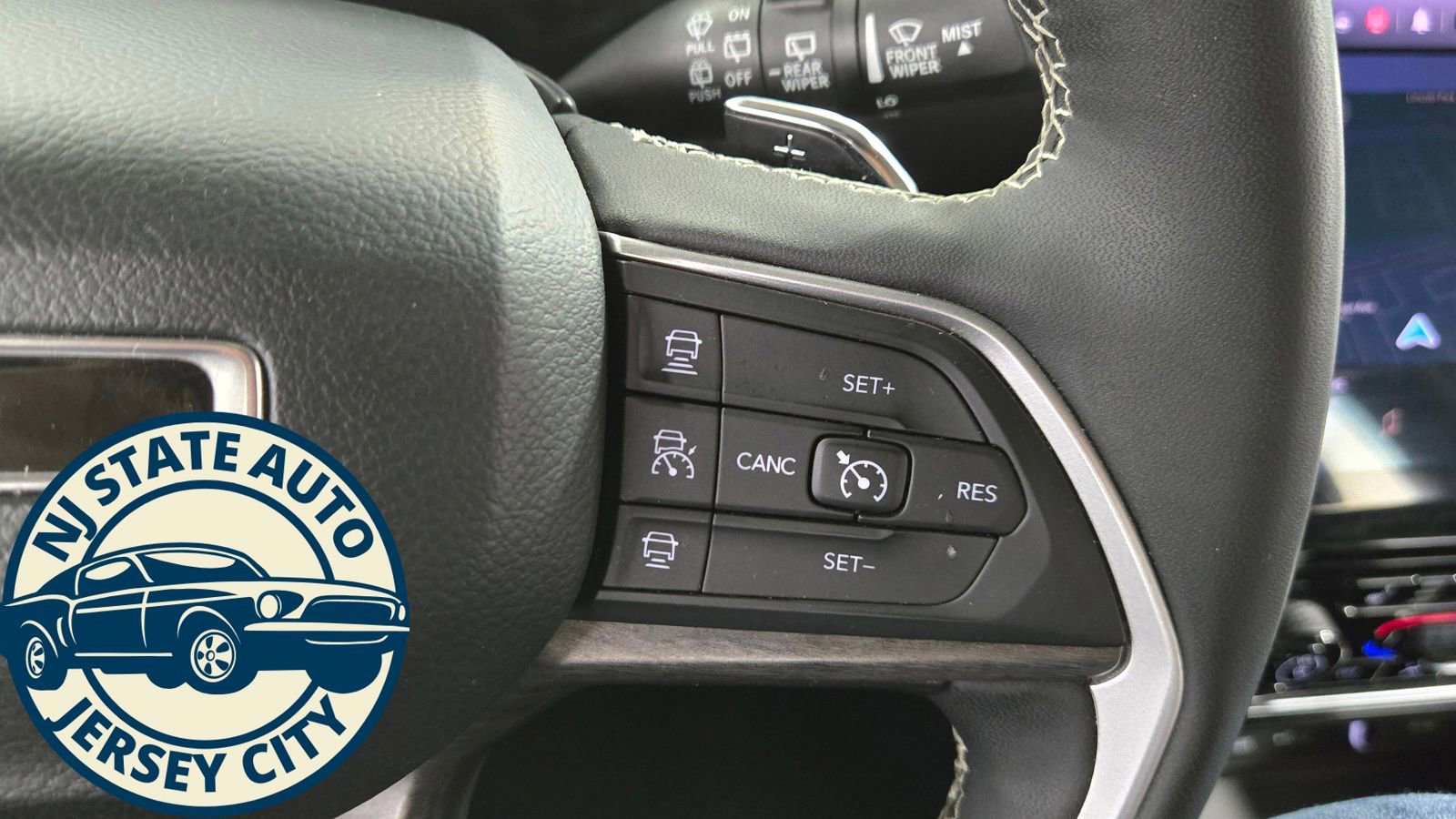 Used 2024 Jeep Grand Cherokee L Limited w/ Luxury Tech Group II image 13