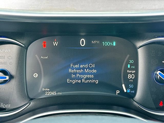 Used 2024 Chrysler Pacifica Premium image 12