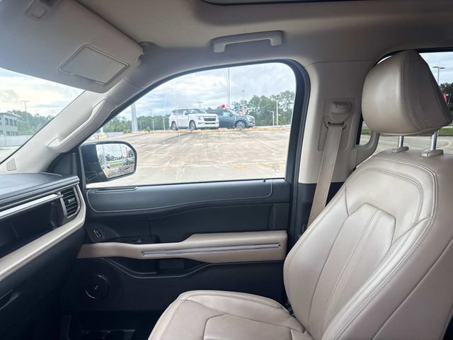 Used 2024 Ford Expedition Max Limited RWD image 19