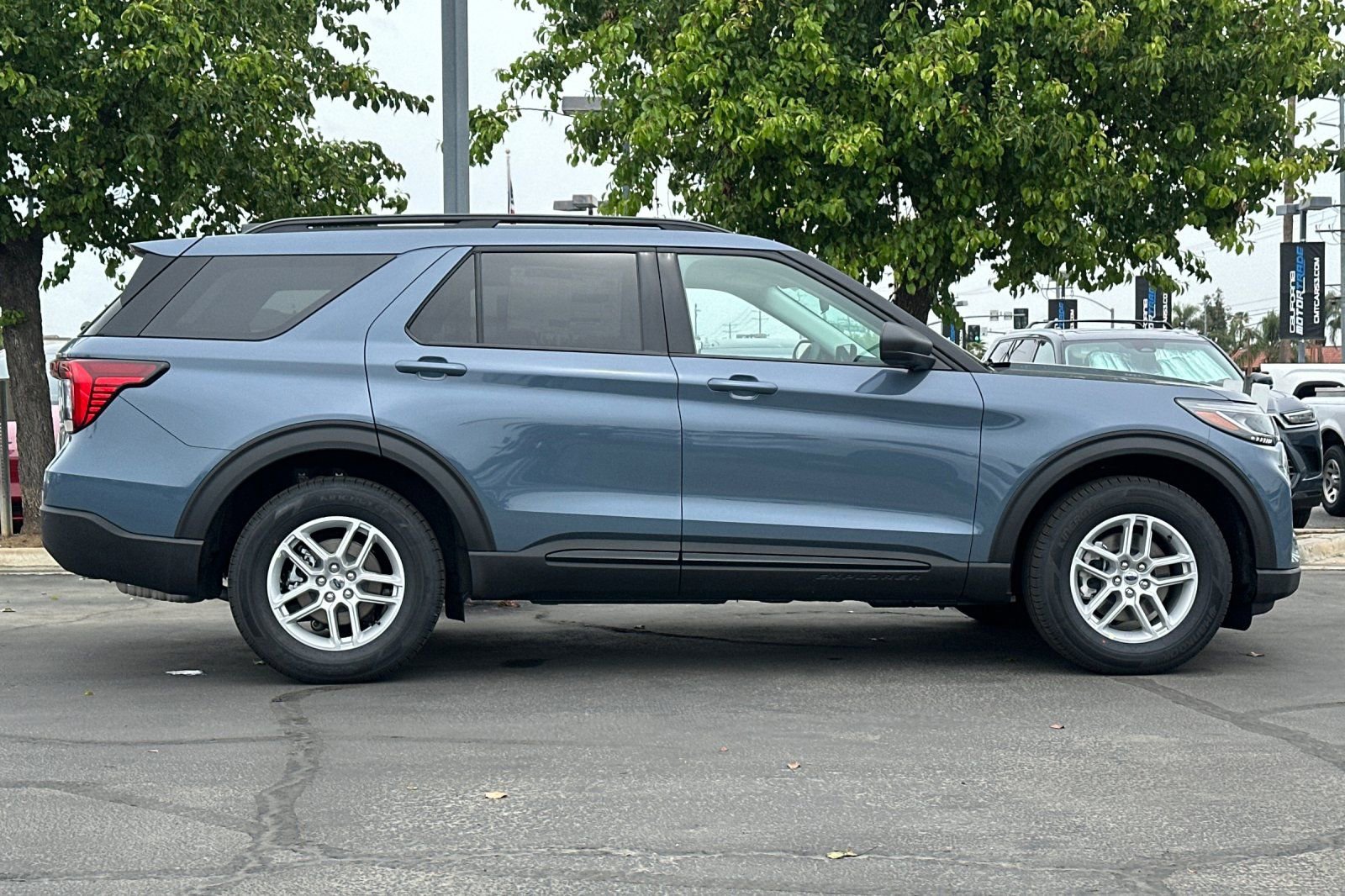 New 2026 Ford Explorer Active image 3