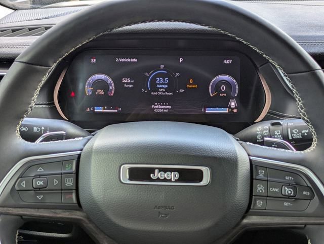 Used 2024 Jeep Grand Cherokee Limited AWD/4WD image 28