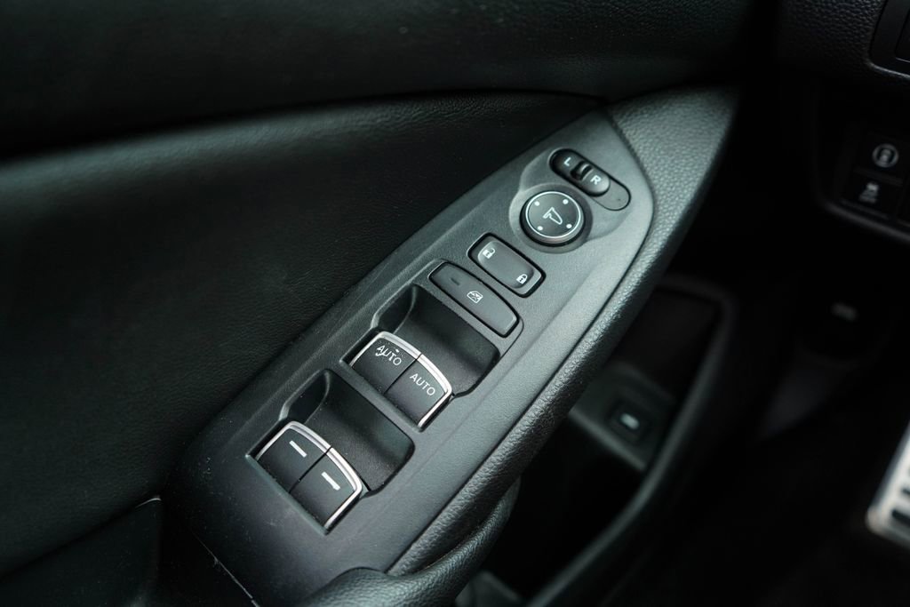 Used 2020 Honda Accord Sport image 25