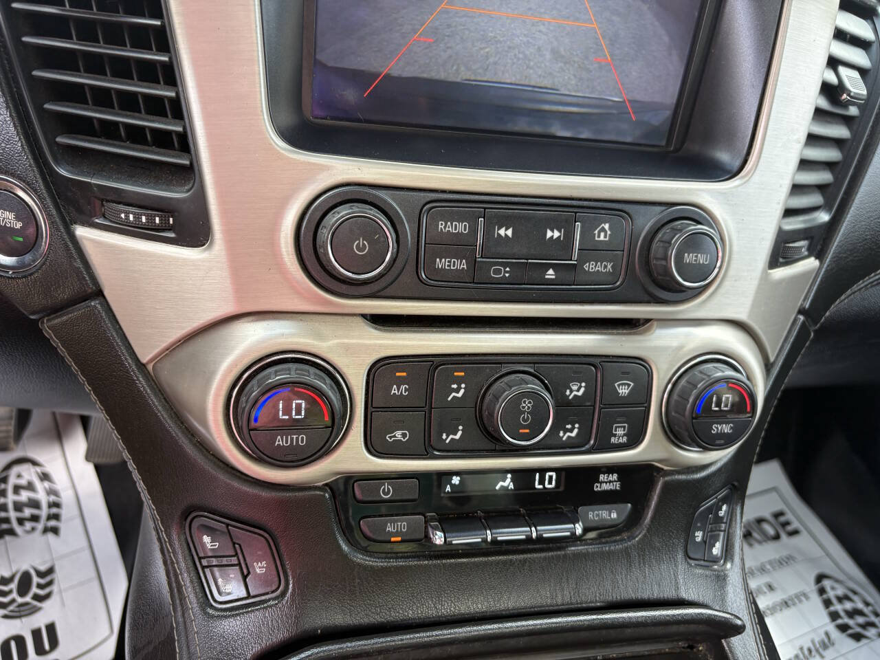 Used 2015 GMC Yukon Denali w/ Touring Package AWD/4WD image 34