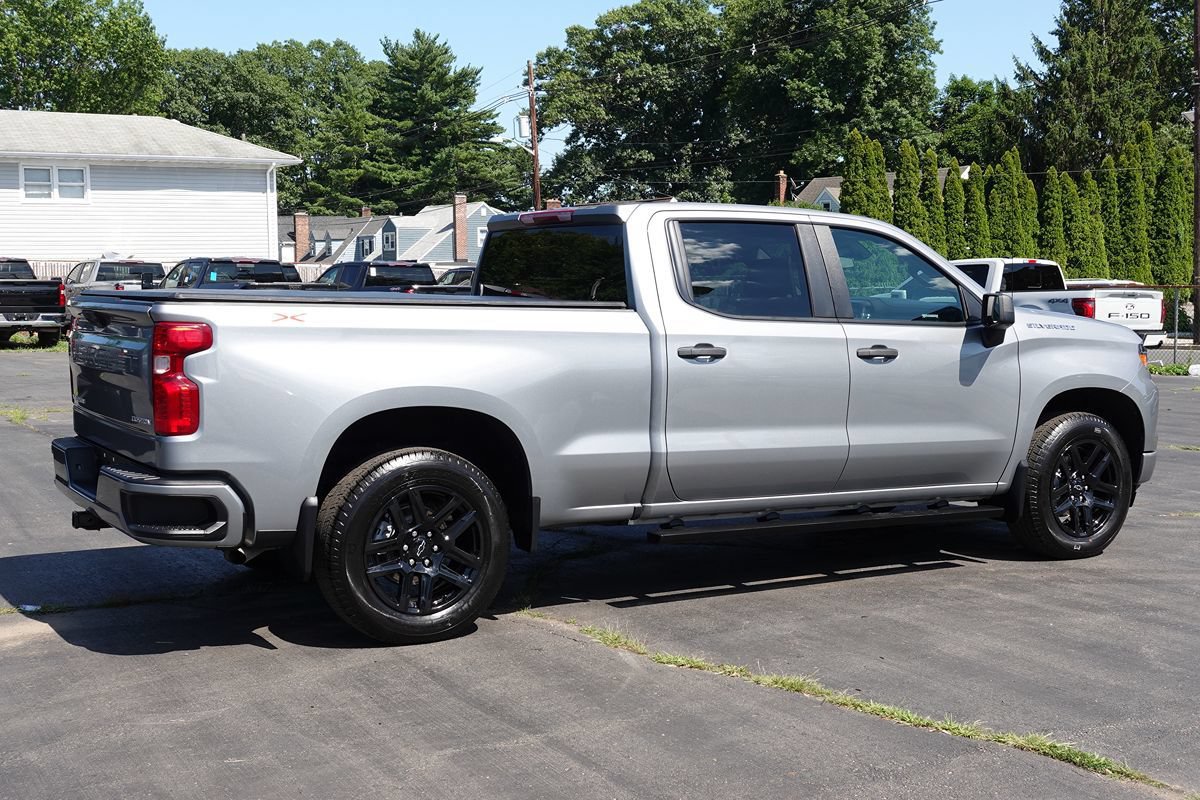 Used 2024 Chevrolet Silverado 1500 Custom AWD/4WD image 3