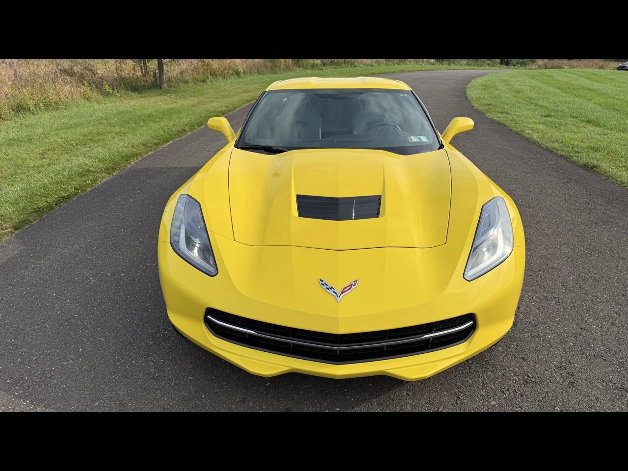 Used 2016 Chevrolet Corvette Stingray Coupe RWD image 3