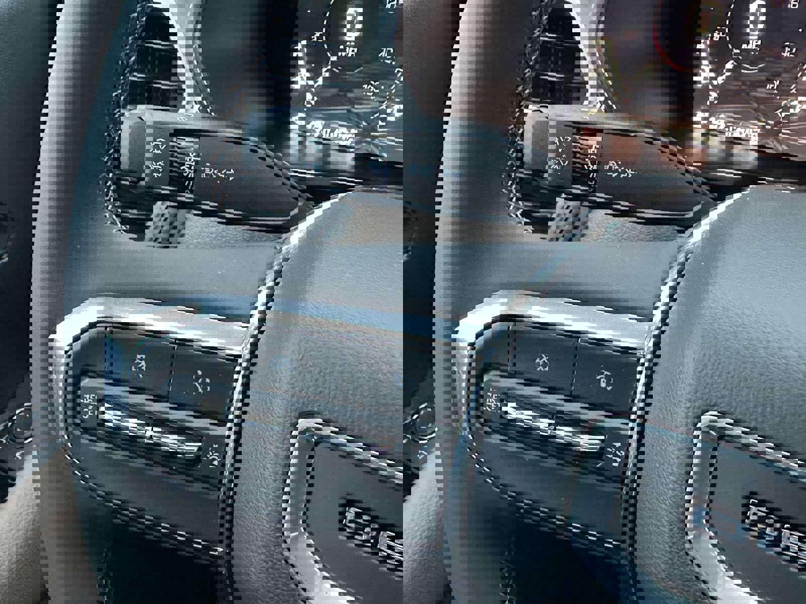 New 2026 GMC Canyon Denali image 33