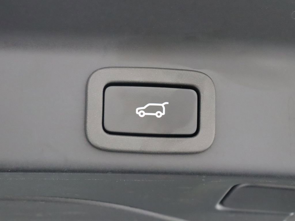 Used 2019 Jaguar F-PACE R-Sport AWD/4WD image 45