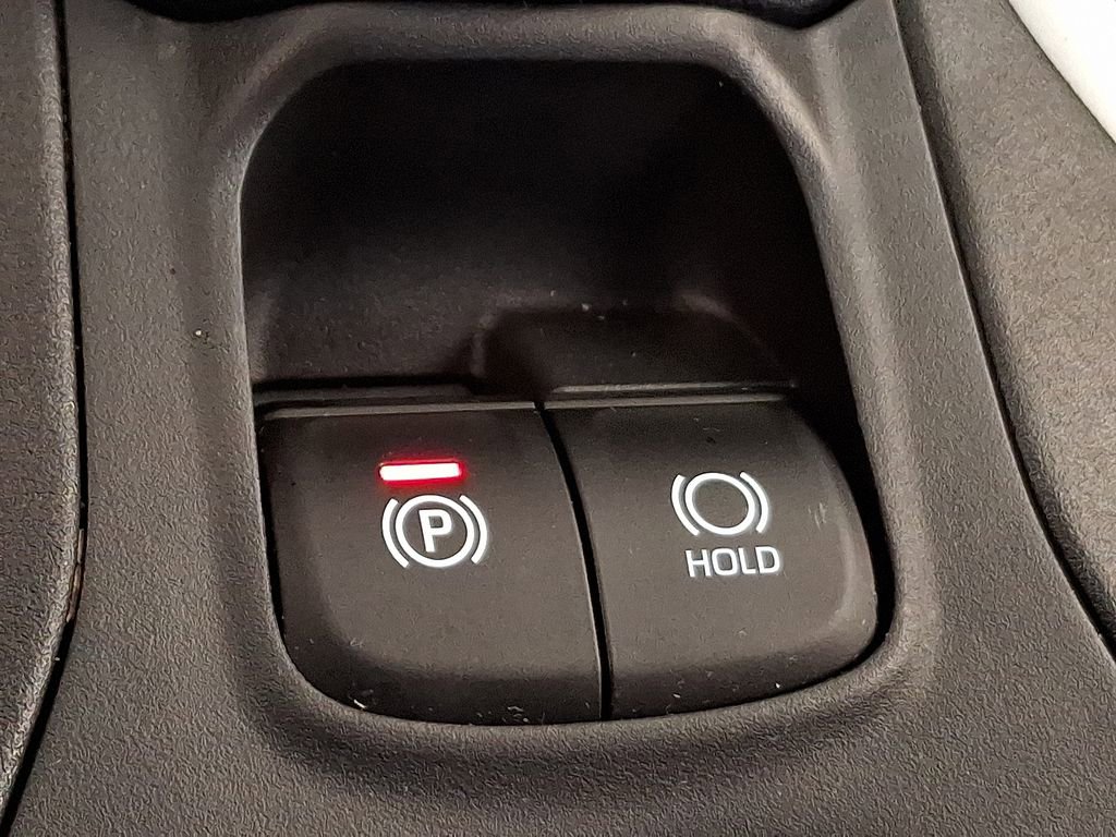 Used 2024 Toyota Corolla Cross LE image 23