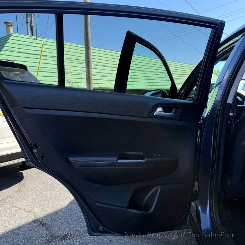 Used 2018 Kia Sportage LX image 38