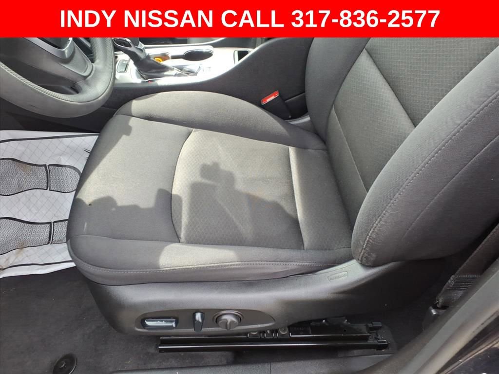 Used 2023 Chevrolet Malibu LT w/ Driver Confidence Package image 15