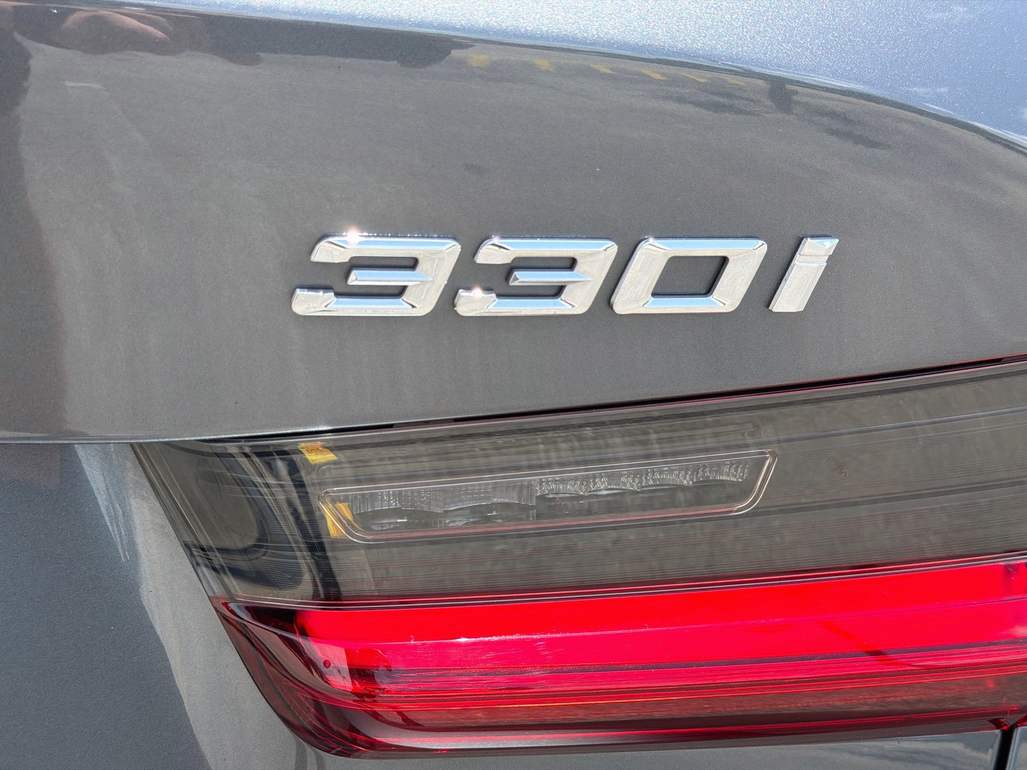 Used 2021 BMW 330i Sedan w/ Premium Package RWD image 11