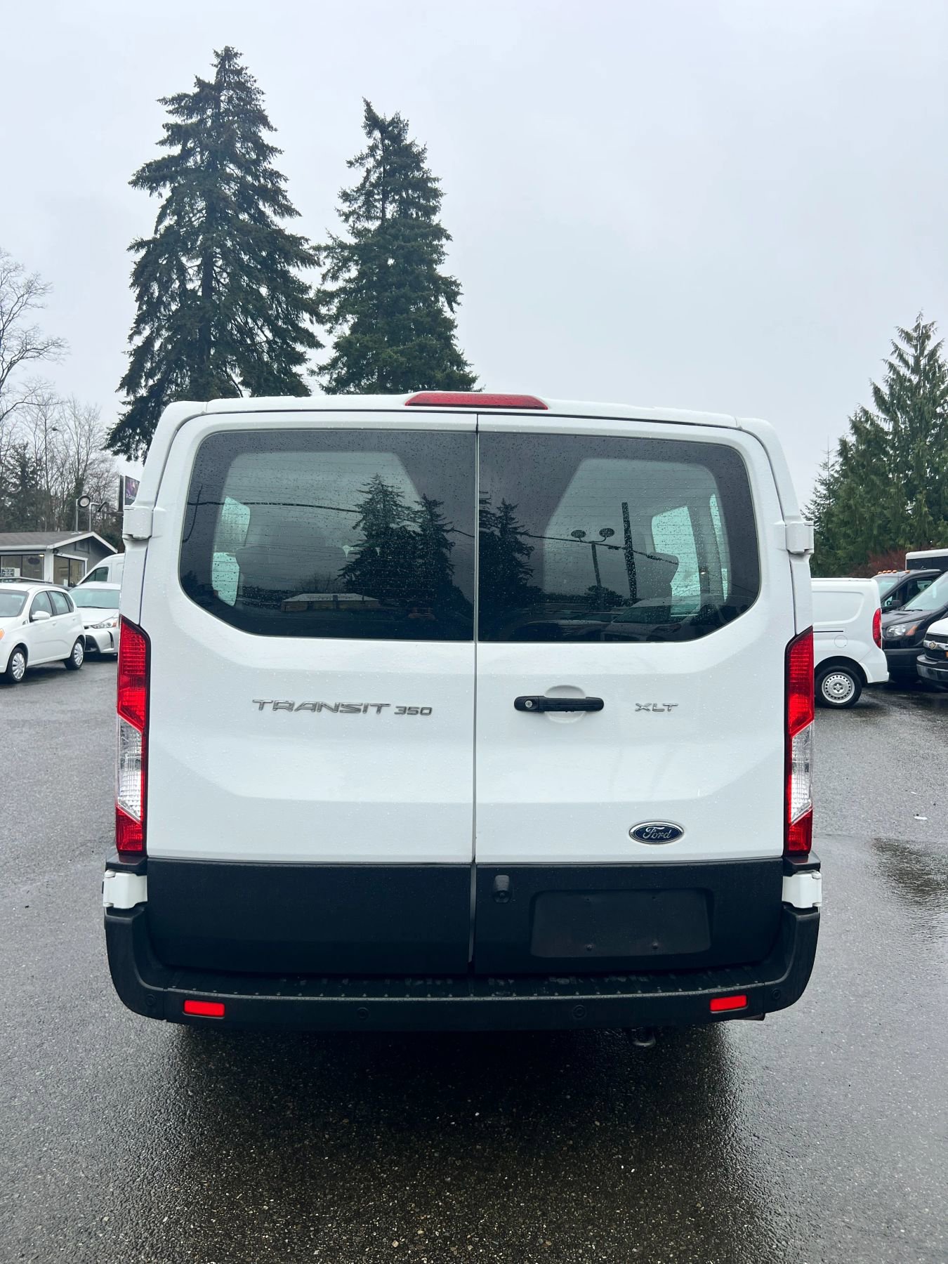 Used 2021 Ford Transit 350 XLT image 5