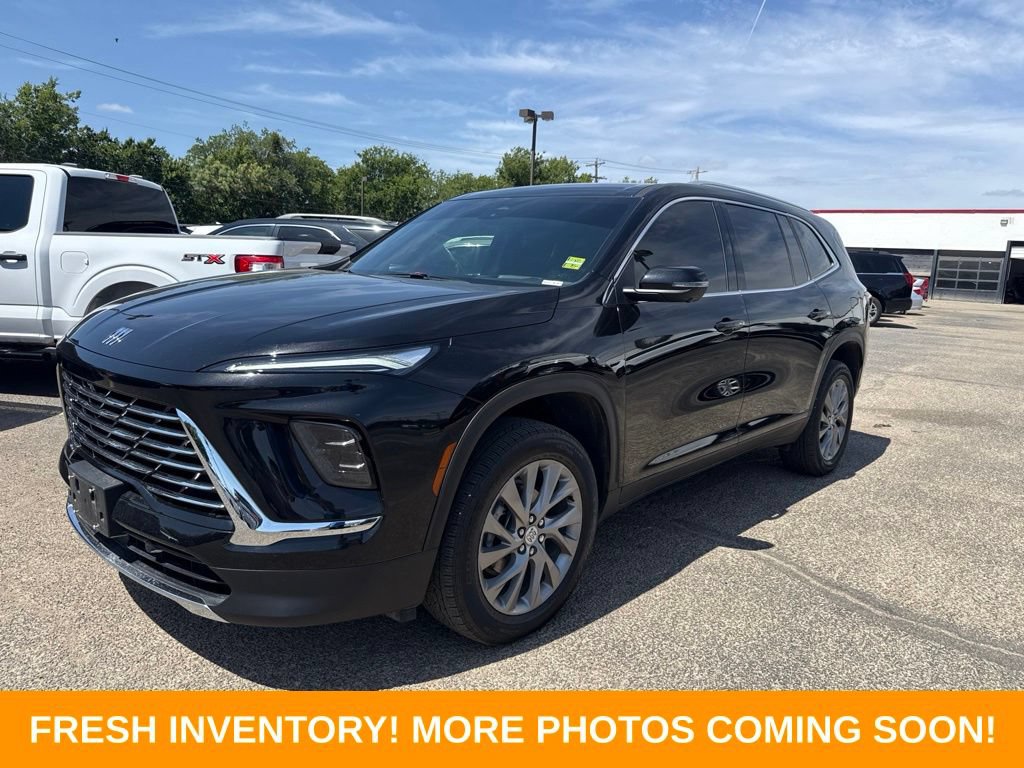 Used 2025 Buick Enclave Preferred w/ Power Package FWD image 5