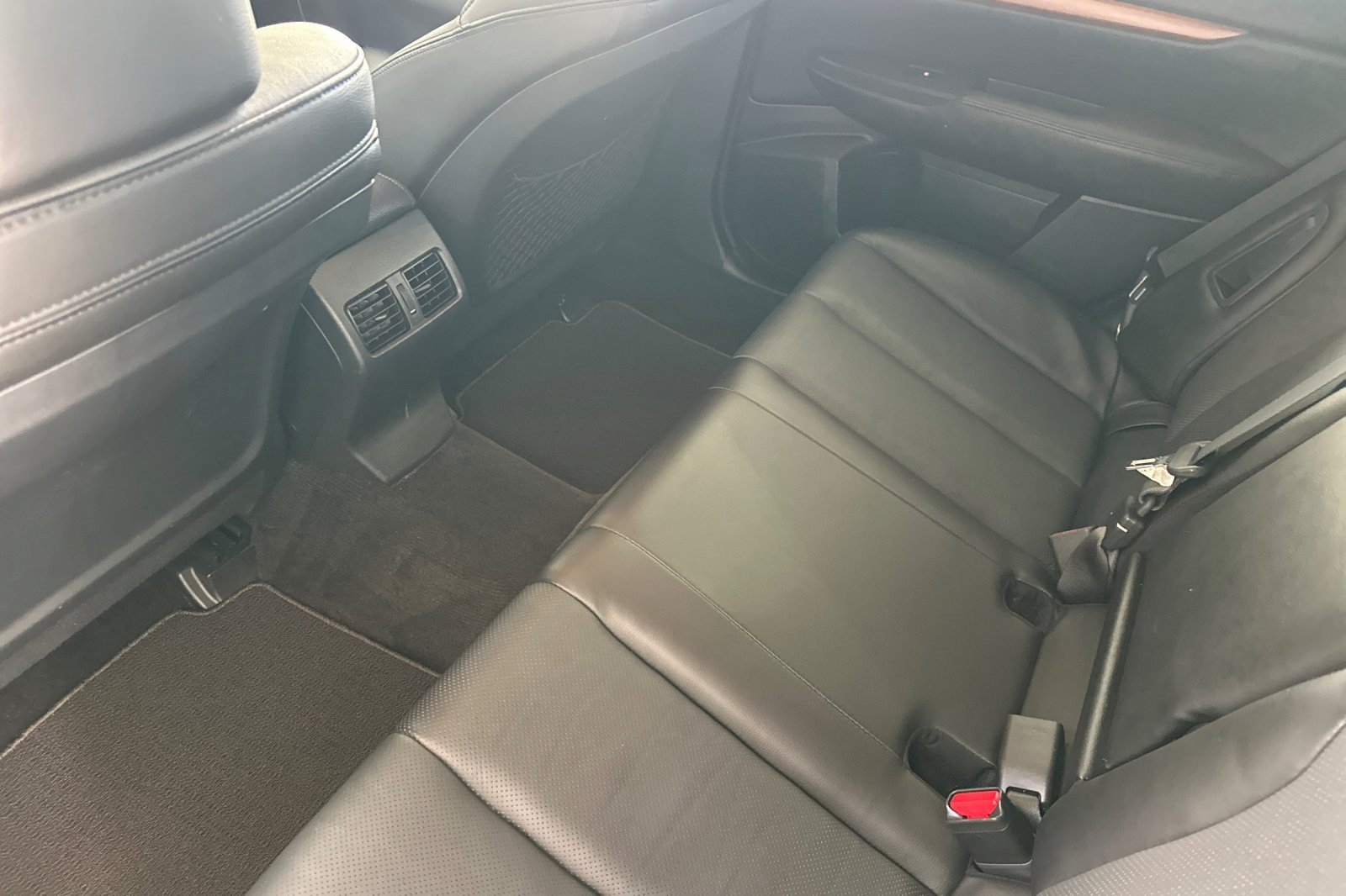 Used 2013 Subaru Outback 2.5i Limited AWD/4WD image 15
