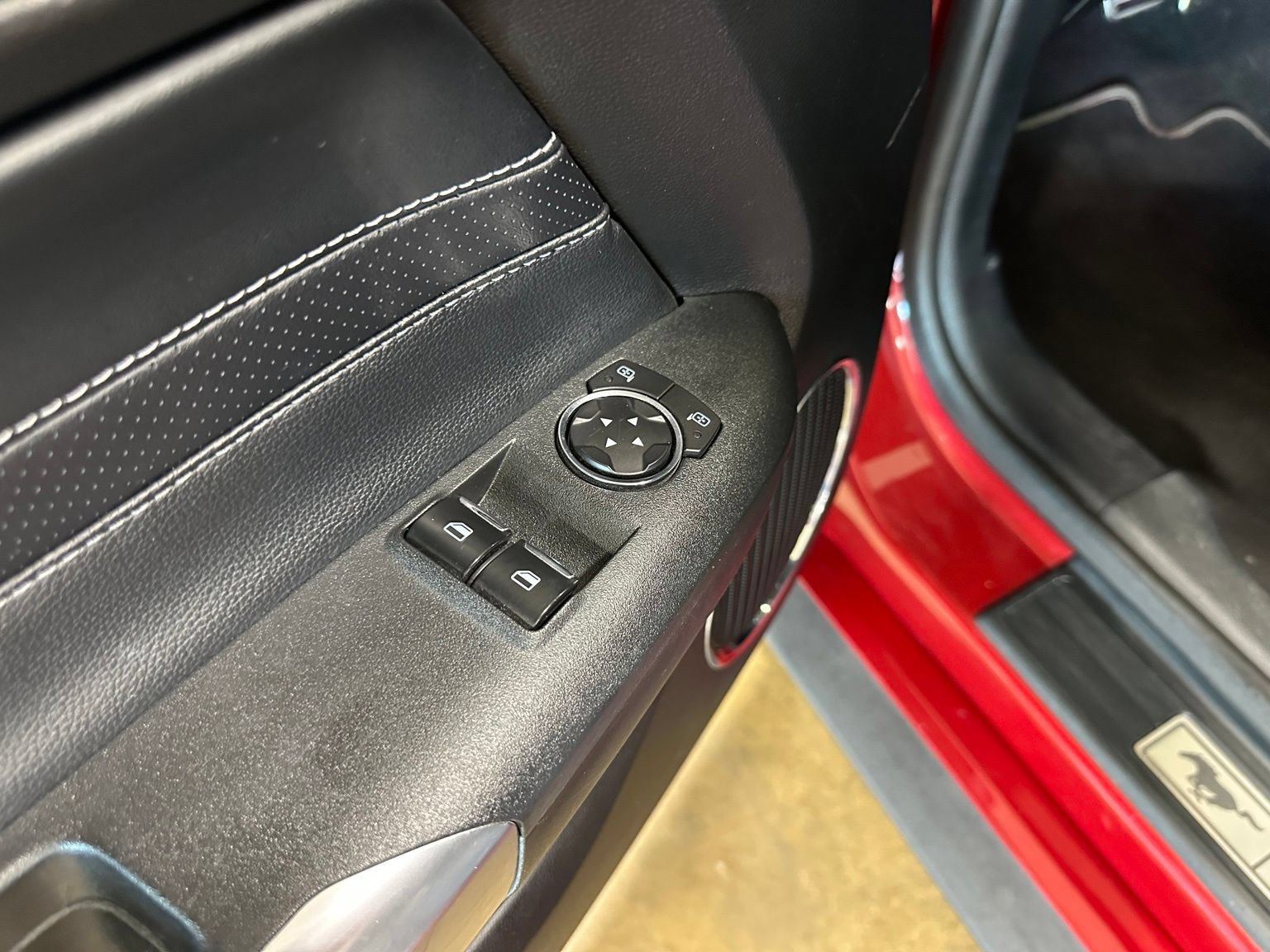 Used 2022 Ford Mustang GT Premium w/ Equipment Group 401A RWD image 10