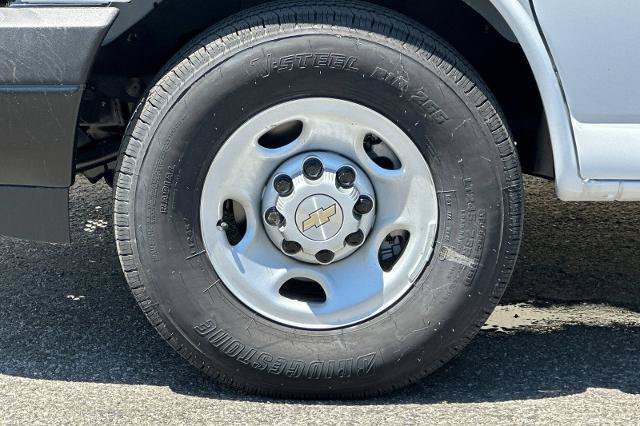 New 2026 Chevrolet Express 2500 w/ Driver Convenience Package RWD image 29
