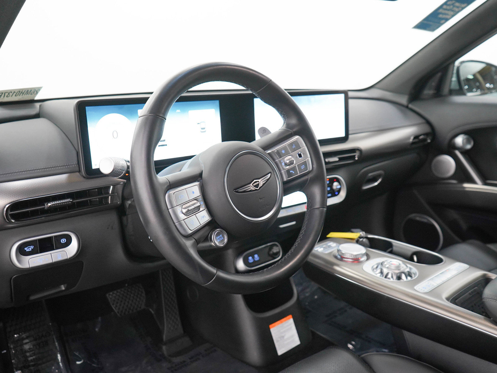 Used 2023 Genesis GV60 Advanced AWD/4WD image 28