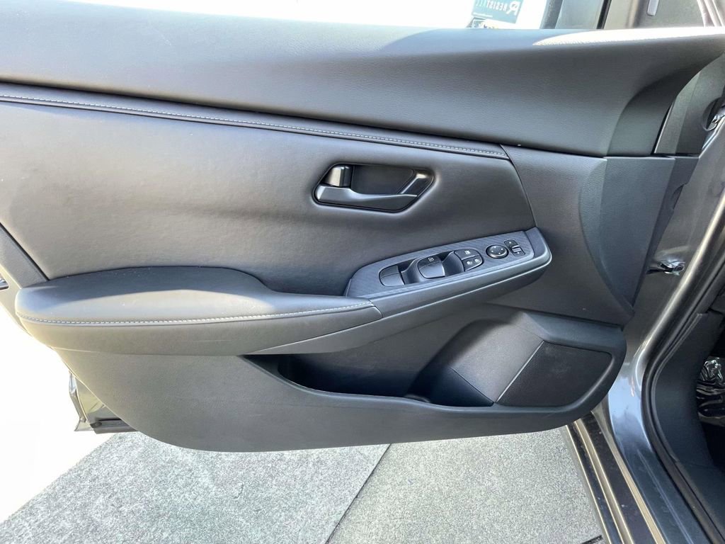 Used 2025 Nissan Sentra S image 15