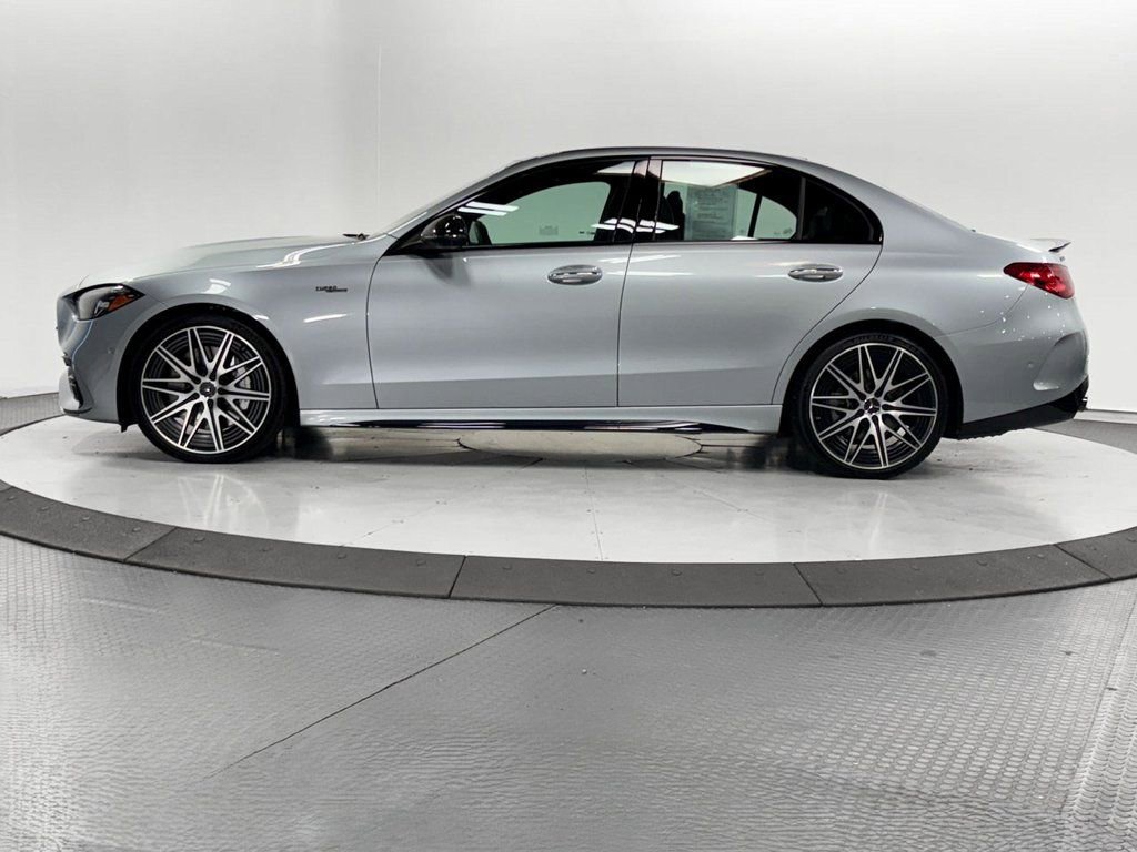 Used 2023 Mercedes-Benz C 43 AMG 4MATIC Sedan image 4