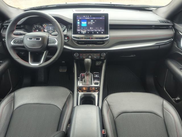 Used 2024 Jeep Compass Trailhawk AWD/4WD image 22