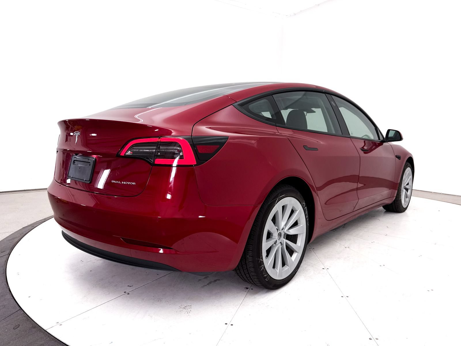 Used 2021 Tesla Model 3 Long Range AWD/4WD image 16