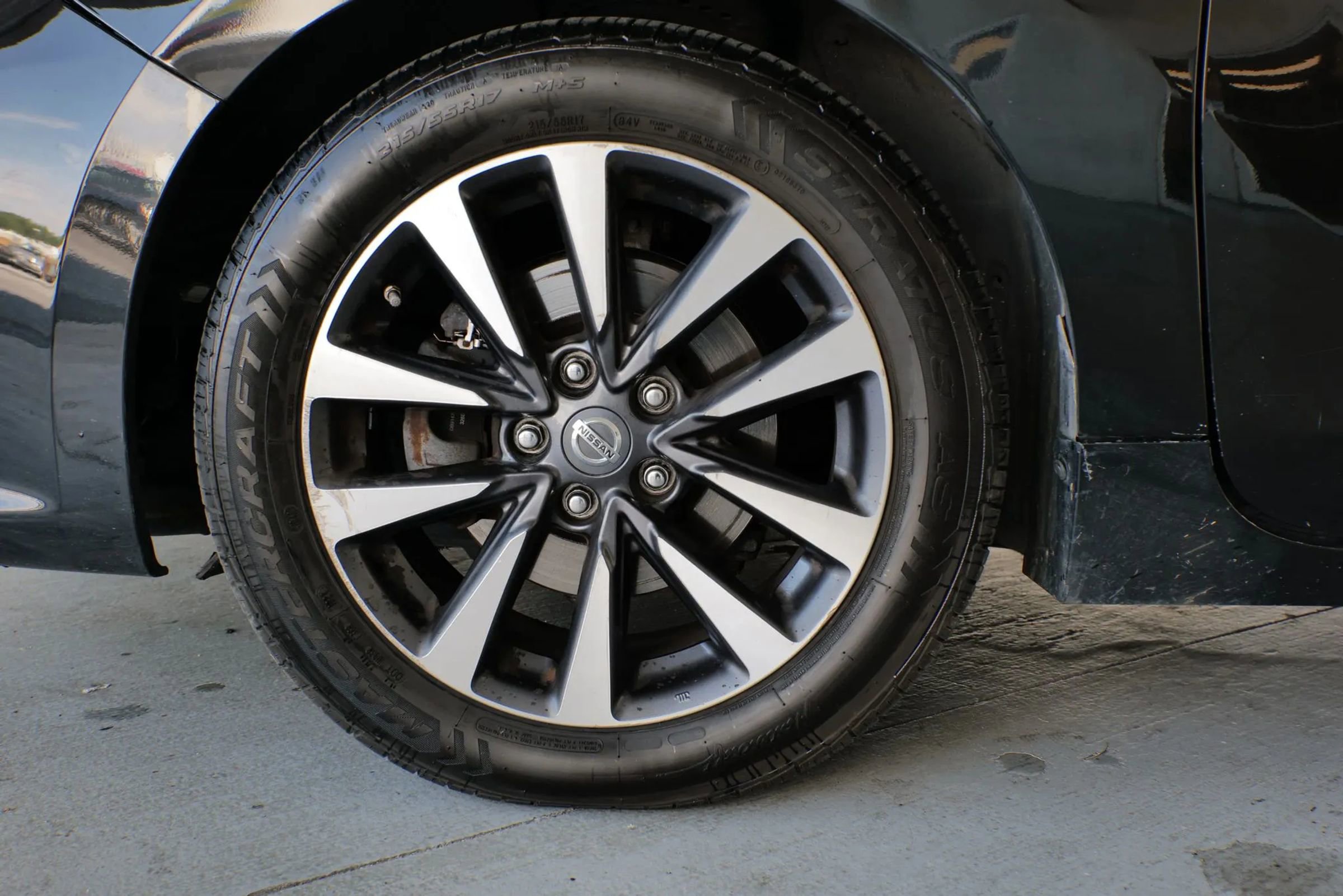 Used 2017 Nissan Altima 2.5 SL w/ 2.5 Technology Package image 35