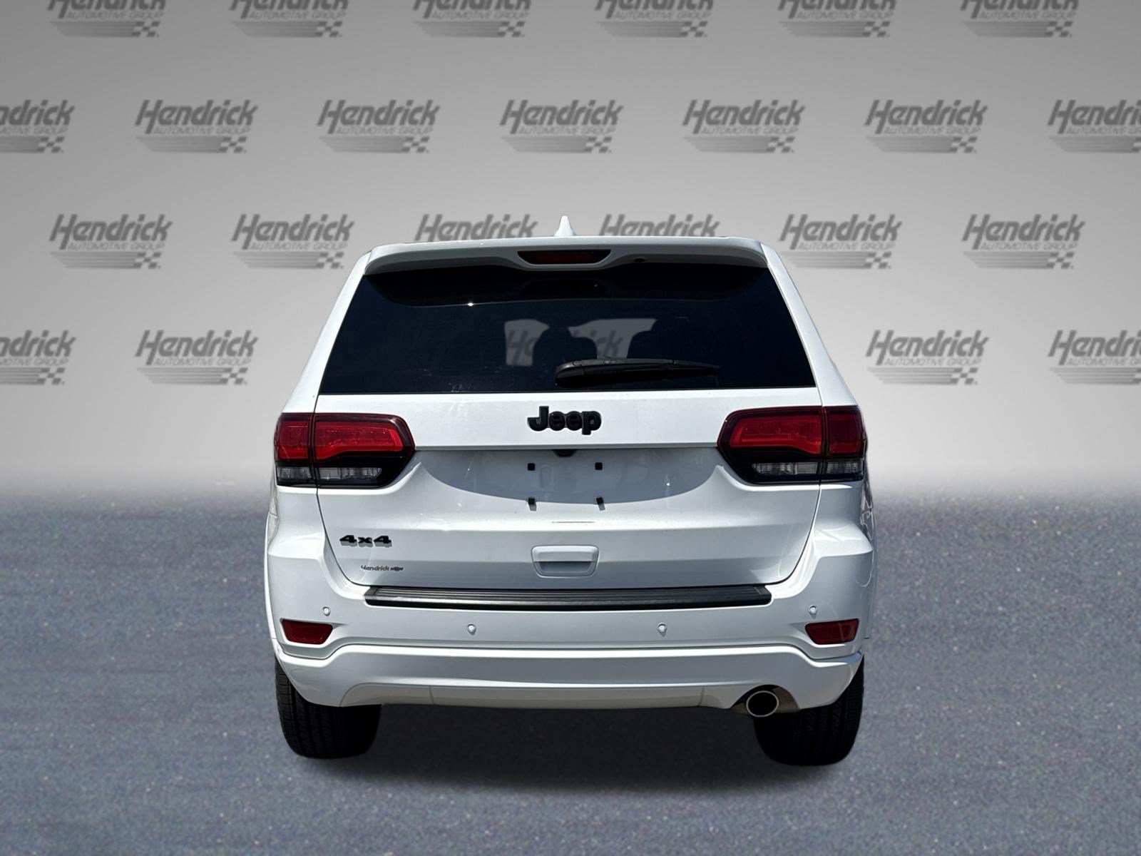 Used 2021 Jeep Grand Cherokee Laredo X AWD/4WD image 9